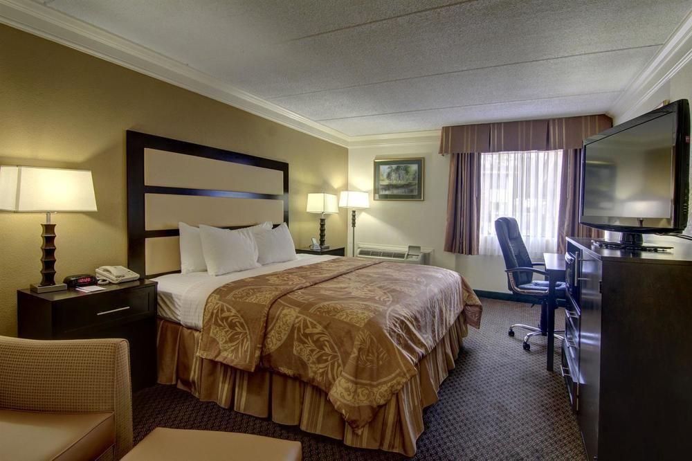 Best Western Riverside Inn Macon Exterior foto